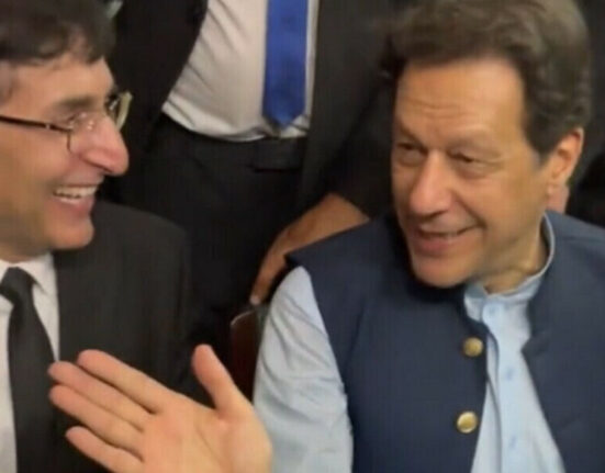 پی ٹی آئی میں کوئی فارورڈ بلاک نہیں، عمران خان چیئرمین تھے، ہیں اور رہیں گے، بیرسٹر گوہر نے واضح اعلان کر دیا