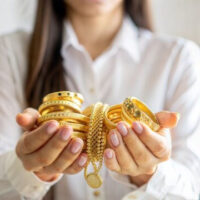 سونے کی قیمت میں مسلسل اضافہ، فی تولہ سونا کتنے کا ہو گیا؟جانئے