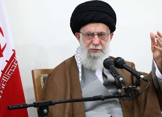 فرعون اور نمرود کا انجام یاد رکھو! آیت اللّٰہ خامنہ ای کی ٹرمپ کو کھلی وارننگ، عالمی سیاست میں ہلچل