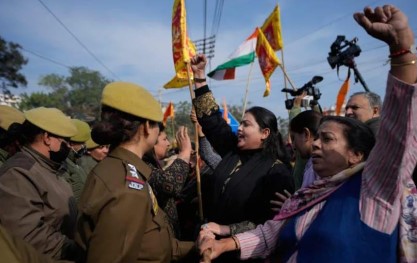 کشمیری مسلمان طلباء کی قابلیت ان کا جرم بنا دی گئی