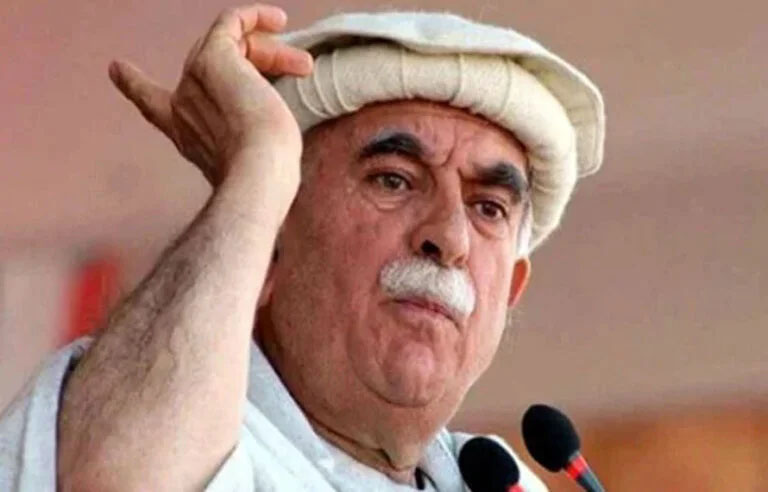 دعوے سے کہتا ہوں عمران خان کی صحت اتنی خراب نہیں جتنا پروپیگنڈا کیاجارہاہے ، محمود خان