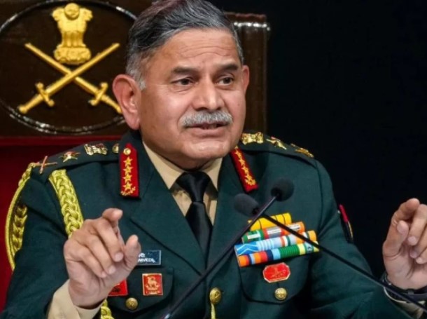 جنگ کے دوران پاکستان کے پاس تمام معلومات تھیں کہ ہمارا کون سا جہاز، طیارہ اور یونٹ کہاں ہے؟ بھارتی آرمی چیف