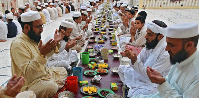 رمضان 2026: دنیا بھر میں روزہ کتنے گھنٹے کا ہو گا؟