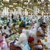 مسجد نبویؐ میں رمضان کے افطار دسترخوان کیلئے پرمٹ کی درخواستیں طلب