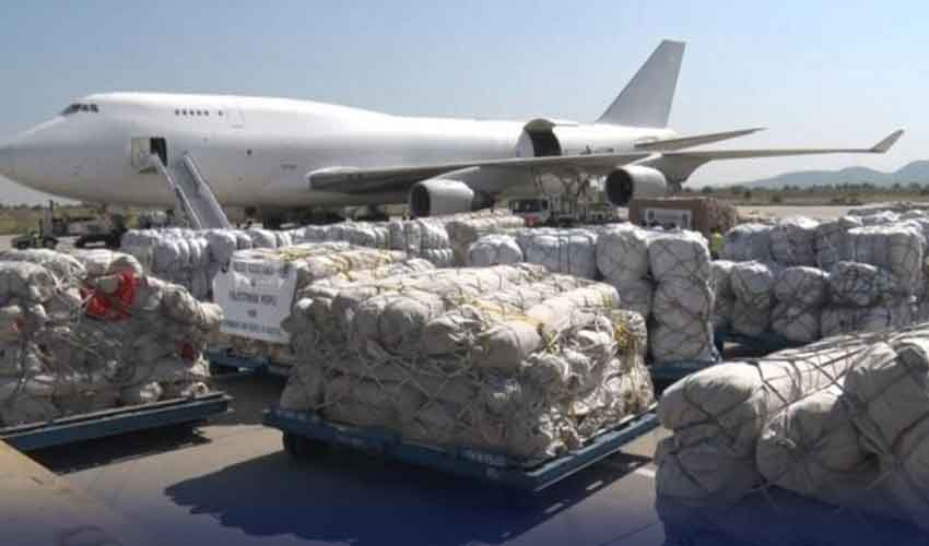 شہباز شریف چھا گئے! فلسطین کیلئے 100 ٹن امدادی سامان روانہ، خبر نے پاکستانیوں کے دل جیت لیے