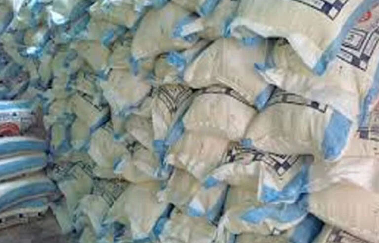 پشاور میں آٹے کا تھیلا 3 ہزار روپے سے تجاوز کر گیا، شہری بے بس