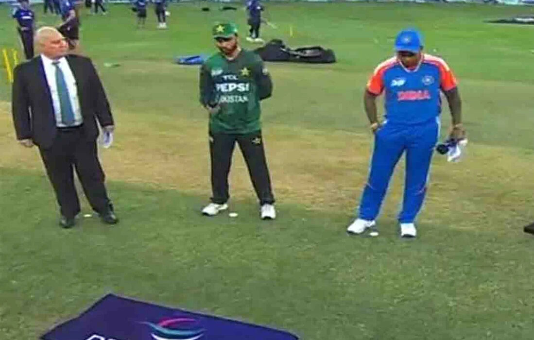ٹی 20ورلڈ کپ ! پاکستان کا بھارت کیخلاف ٹاس جیت کر فیلڈنگ کا فیصلہ