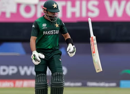 بھارت کیخلاف پاکستان کی چوتھی وکٹ 34رنز پر گرگئی