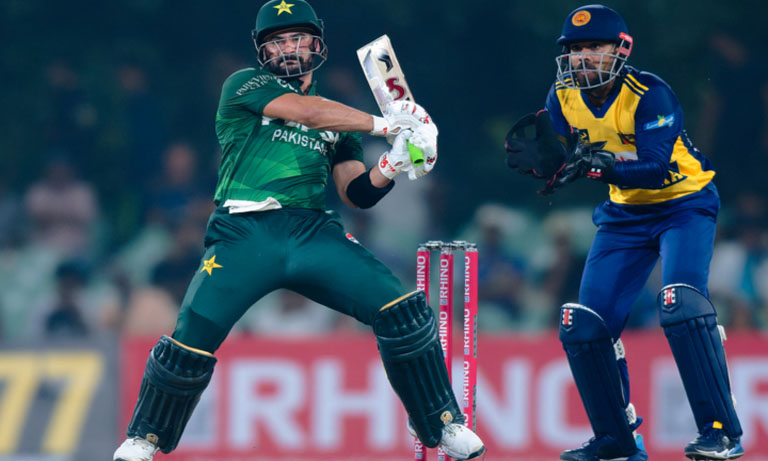 ٹی 20 ورلڈکپ: صاحبزادہ فرحان کی سنچری، پاکستان کا سری لنکا کو جیت کیلئے 213 رنز کا ہدف