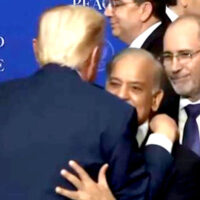 ٹرمپ نے وزیراعظم کو گلے لگا کر کیا کہا؟ اندر کی سنسنی خیز بات جانیں