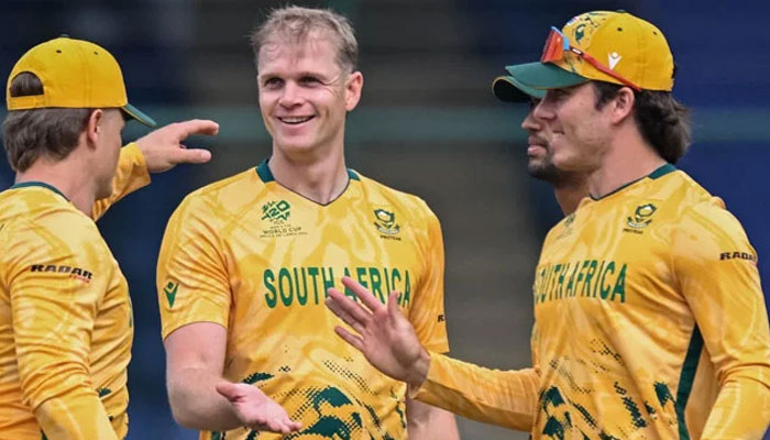 ٹی20ورلڈ کپ،یو اے ای نے جنوبی افریقہ کے لیے ہدف مقرر کر دیا