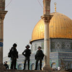 اسرائیل کی نئی پابندیاں، مسجد اقصیٰ میں جمعہ کیلئے صرف 10 ہزار نمازیوں کی اجازت