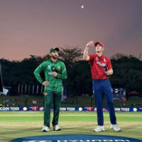 ٹی 20 ورلڈکپ سپر 8: پاکستانی بولرز کا شاندار آغاز، ہدف کے تعاقب میں انگلینڈ کی 2 وکٹیں گر گئیں