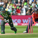 پاکستان کی انگلینڈ کیخلاف بیٹنگ جاری، 2 کھلاڑی آوٹ