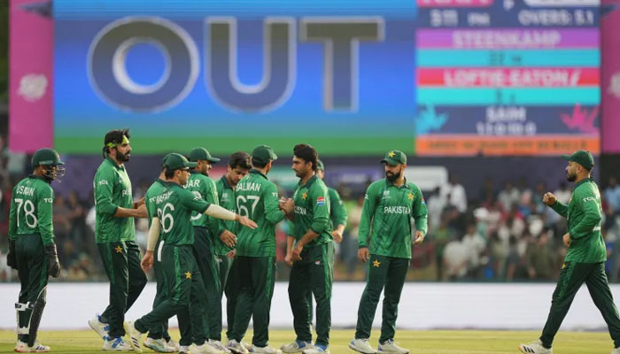 پاکستانی بولرز سری لنکا کو 147 رنز پر نہ روک سکے، گرین شرٹس ٹی ٹوئنٹی ورلڈکپ سے باہر