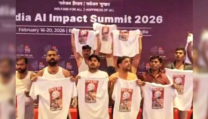 بھارت میں اے آئی سمٹ کیسے ہزیمت کا باعث بنا؟وجہ جانیے