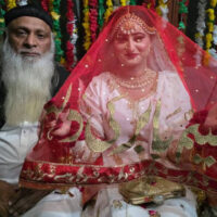 راولپنڈی کے حکیم بابر نے نوجوان لڑکی سے شادی کرلی