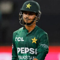 پاک بھارت میچ اپ ڈیٹس: پاکستان پر شکست کے بادل منڈلانے لگے