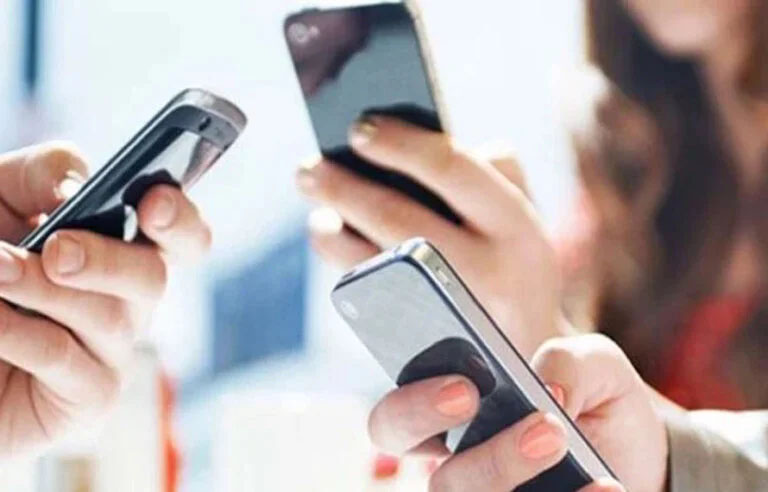 موبائل پر ٹیکس کا راز فاش، چیئرمین پی ٹی اے کا اہم بیان آگیا