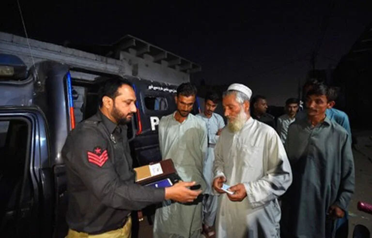 سرچ آپریشن کی گونج نے سب ہلا دیا! درجنوں افغان باشندے ڈی پورٹ، تہلکہ مچ گیا، اب بچنا مشکل