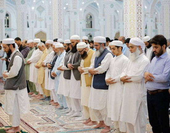رمضان المبارک کے آغاز پرملک بھر میں نماز تراویح کے روح پرور اجتماعات
