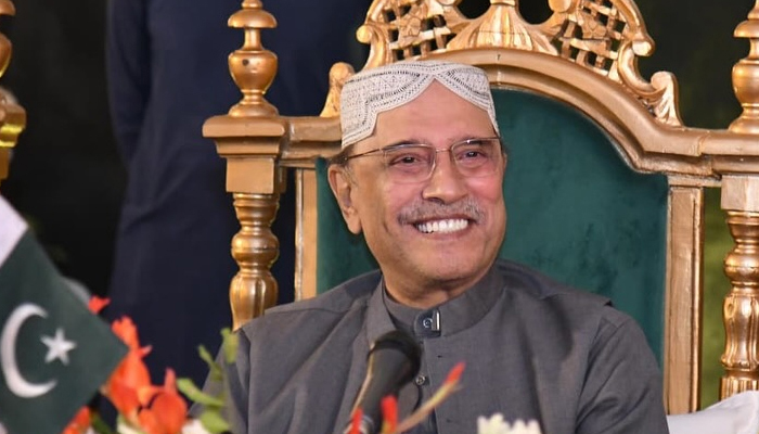 ابھی ڈیڑھ سال ہوا ہے، جیل مردوں کی طرح کاٹو، عورتوں کی طرح کیوں رو رہے ہو؟ زرداری