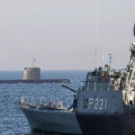 ایرانی پاسداران انقلاب نے آبنائے ہرمز میں جنگی مشقوں کا آغاز کردیا