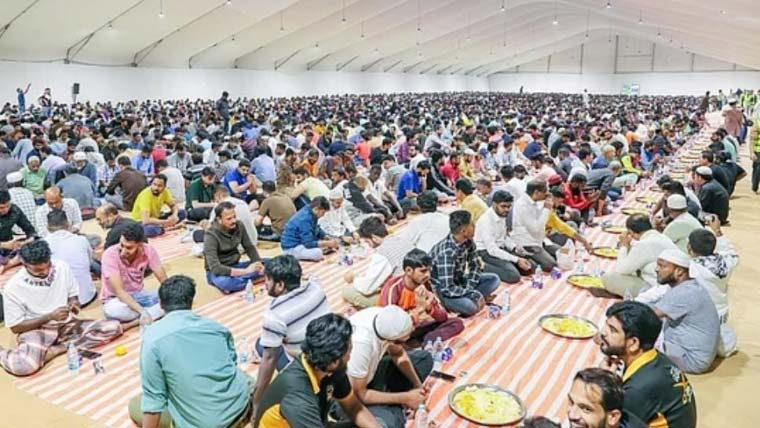دبئی: ماہ رمضان کے دوران روزانہ 8 ہزار افراد کیلئے افطار دسترخوان کا اہتمام