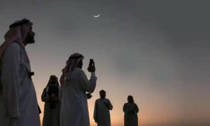 سعودی عرب میں چاند نظر آگیا ، پہلا روزہ کل ہوگا