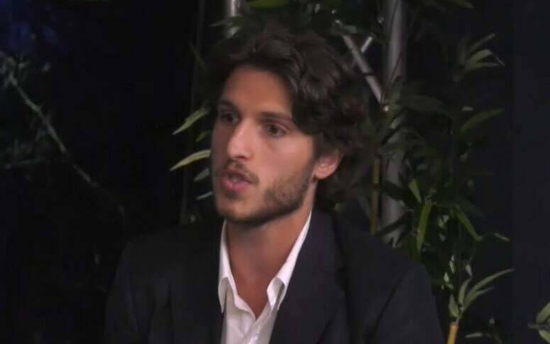 والد کی صحت بگڑ رہی ہے! پاکستان آنا چاہتے ہیں مگر حکومت ویزا روک رہی ہے، قاسم خان کا دردناک دعویٰ سامنے آ گیا