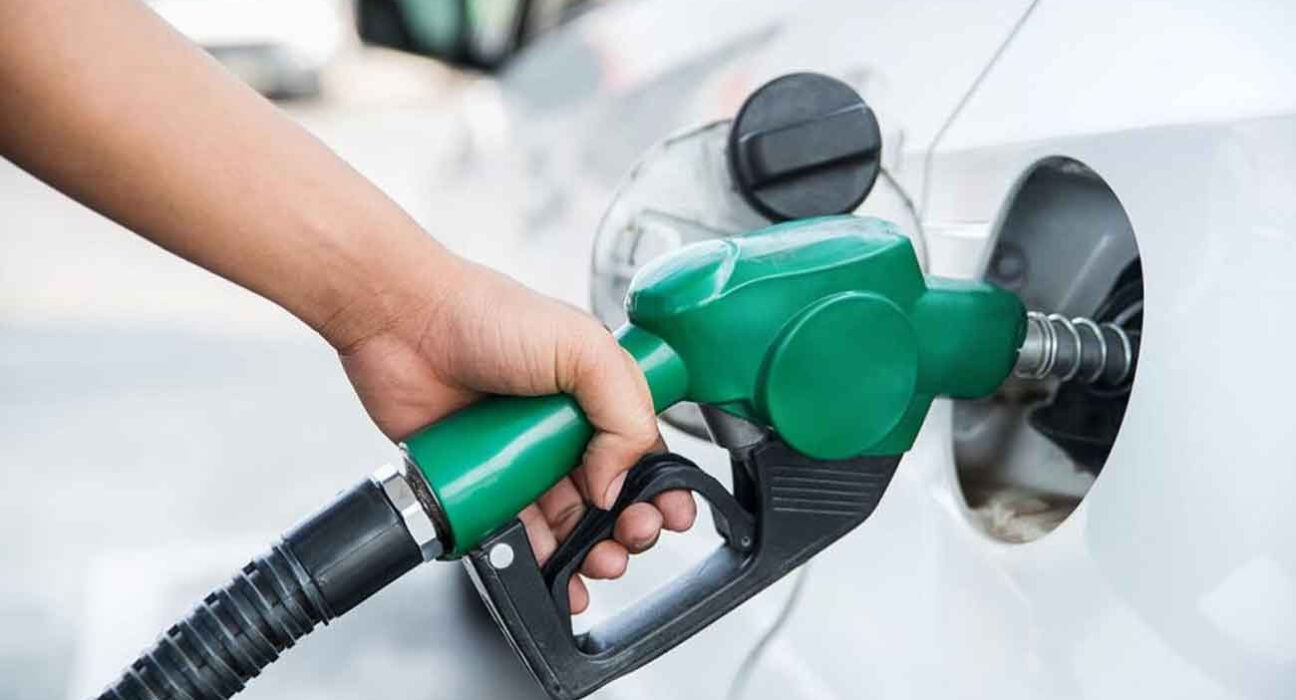 یکم مارچ سے پیٹرول مہنگا ہو گا یا سستا؟ جانیے