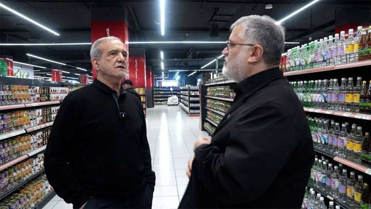 لیڈر ہو تو ایرانی صدر جیسا!ایرانی صدر عوام کے درمیان آ گئے،عوام کیساتھ وقت گزارا، آنکھوں کو نم کر دینے والے لمحات