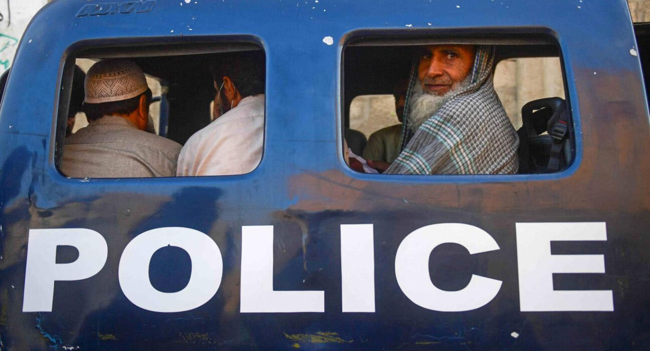 غیرقانونی مقیم افغان شہریوں کیخلاف کریک ڈاؤن میں تیزی،95گرفتار، اب بچنا مشکل