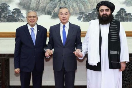 پاکستان اورافغانستان اختلافات بات چیت سےحل کریں: چین