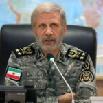 دفاع وطن سے پیچھے نہیں ہٹیں گے، غلامی کا خواب مٹی میں مل جائیگا، ایرانی آرمی چیف کا دوٹو ک اعلان
