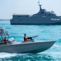 آبنائے ہرمز بحران: ٹرمپ کی جنگی جہاز بھیجنے کی اپیل، برطانیہ