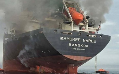 آبنائے ہرمز میں کشیدگی عروج پر ، ڈرون بوٹس اور بارودی سرنگوں سے جہازوں پر حملے