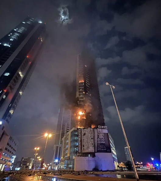 خامنہ ای شہادت، مشرق وسطیٰ میں امریکی فوجی اڈوں پر حملوں کی نئی لہر،دبئی، دوحہ اور منامہ کو دھماکوں نے ہلاکر رکھ دیا