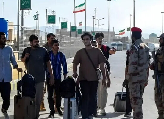 ایران کی بگڑتی صورتحال!پاکستانی شہریوں کی ہنگامی وطن واپسی شروع