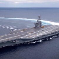 ایران کا امریکا کے ائیر کرافٹ کیریئر یو ایس ایس ابراہم لنکن کو میزائلوں سے نشانہ بنانےکا دعویٰ