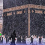 مکہ مکرمہ اور اس کے ملحقہ علاقوں میں موسلادھار بارش کے باعث موسم خوشگوار ہوگیا