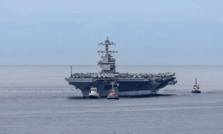 ایران کا امریکی بحری بیڑے ابراہم لنکن پر بیلسٹک میزائلوں سے حملہ