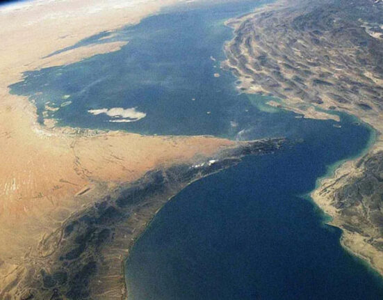 پاکستان کا تیل بردار جہاز ’کراچی‘ آبنائے ہرمز سے گزر گیا