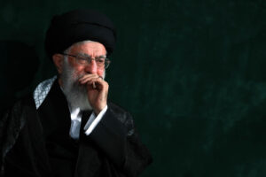 تہران اشکبار! شہید آیت اللہ خامنہ ای کی نمازِ جنازہ میں انسانوں کا سمندر، آخر کتنے لاکھ افراد شریک ہوئے؟جانئے