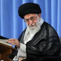 والد کو 10 رمضان کو قرآن پڑھتے ہوئے شہید کیا گیا: ایرانی سپریم لیڈر مجتبیٰ خامنہ ای