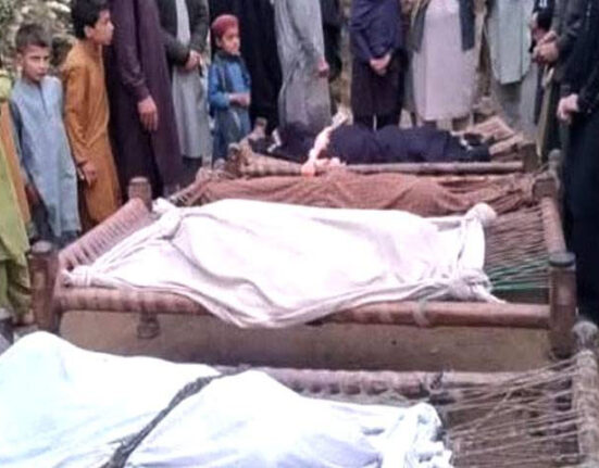 باجوڑ :گھر پر ماٹر گولہ گرنے سے 4 افراد جان کی بازی ہار گئے، 1 شخص زخمی