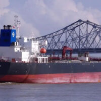 شہباز شریف چھا گئے! 55 ہزار میٹرک ٹن پیٹرول سے لدا جہاز آج کراچی پہنچے گا