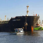 پیٹرول بحران میں کمی کی امید! تیل کی فراہمی میں اہم پیش رفت، 3 جہاز کل پاکستان پہنچیں گے