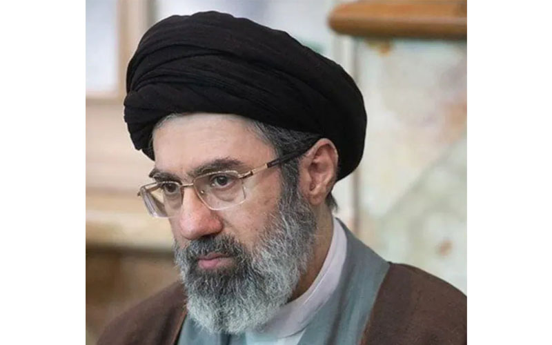 آیت اللہ خامنہ ای کے صاحبزادہ مجتبیٰ خامنہ ای زندہ ہیں، ایرانی میڈیا کا دعویٰ