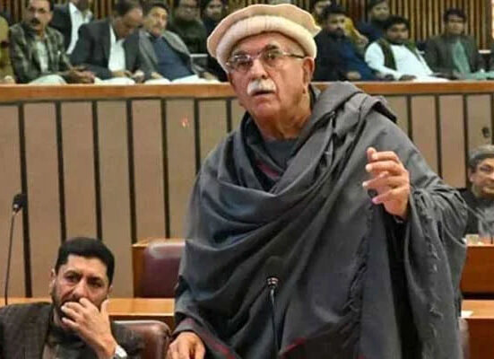 انتظار کی گھڑیاں ختم !25 کروڑ لیٹر پیٹرول لے کر 4 جہاز پورٹ قاسم پہنچ گئے